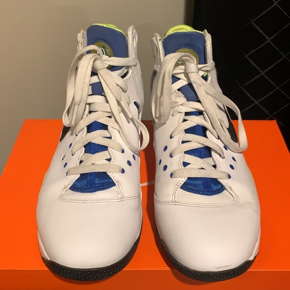 Men’s Old School Nike Basketball High-Tops - Picture 2 of 15